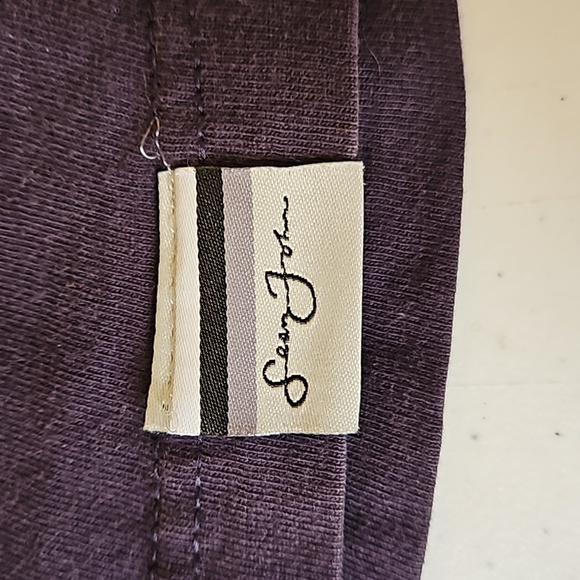 Sean Jean rainbow 🌈 vintage tshirt! - Picture 6 of 6